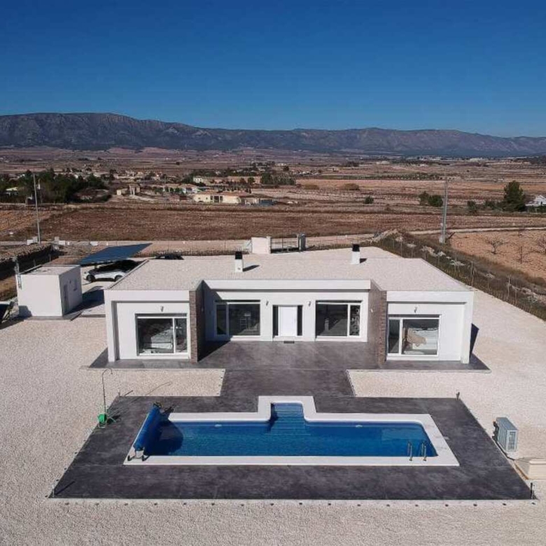 Villa in Pinoso (Alicante)