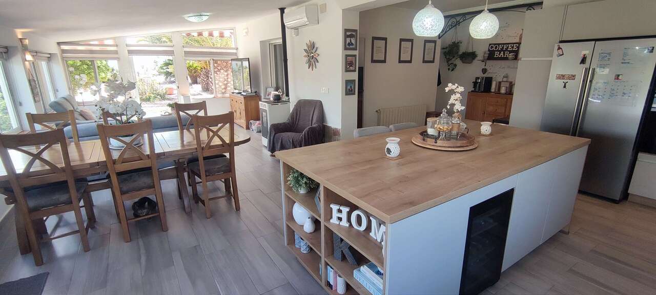 28011-villa-for-sale-in-sax-1637271-large