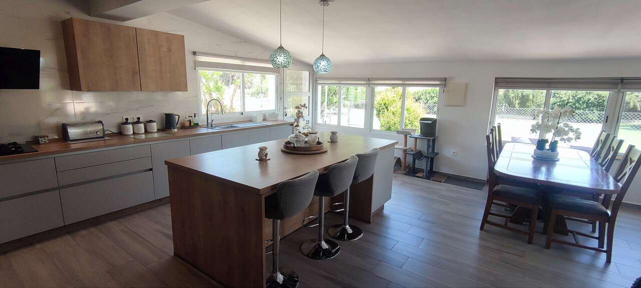 28011-villa-for-sale-in-sax-1637273-large