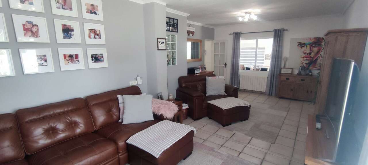 28011-villa-for-sale-in-sax-1637280-large