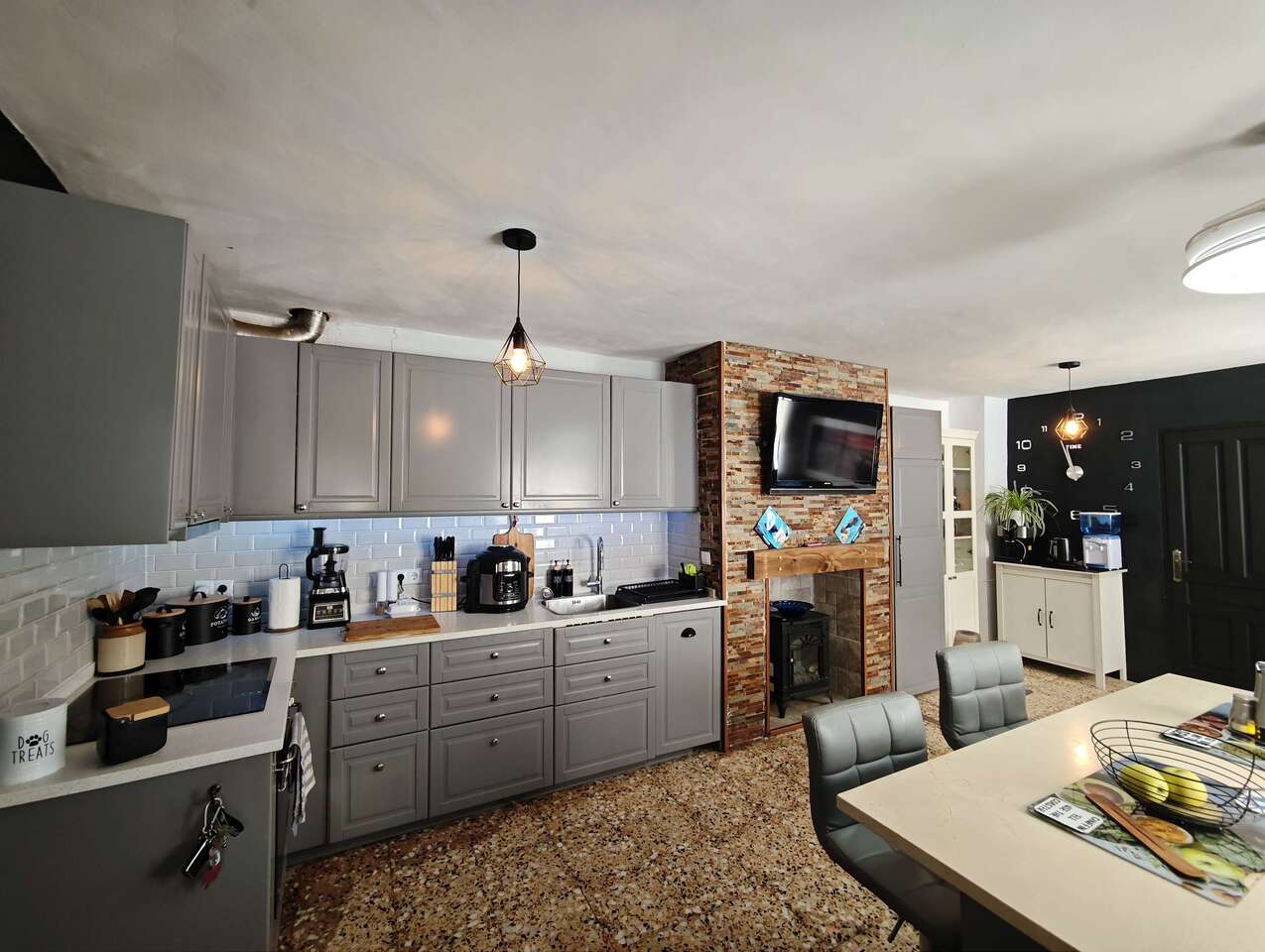 34696-town-house-for-sale-in-pinoso-2270745-large