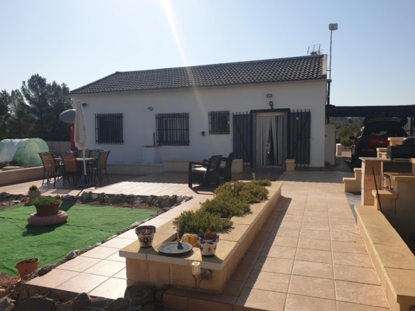 Landhaus in Sax (Alicante)