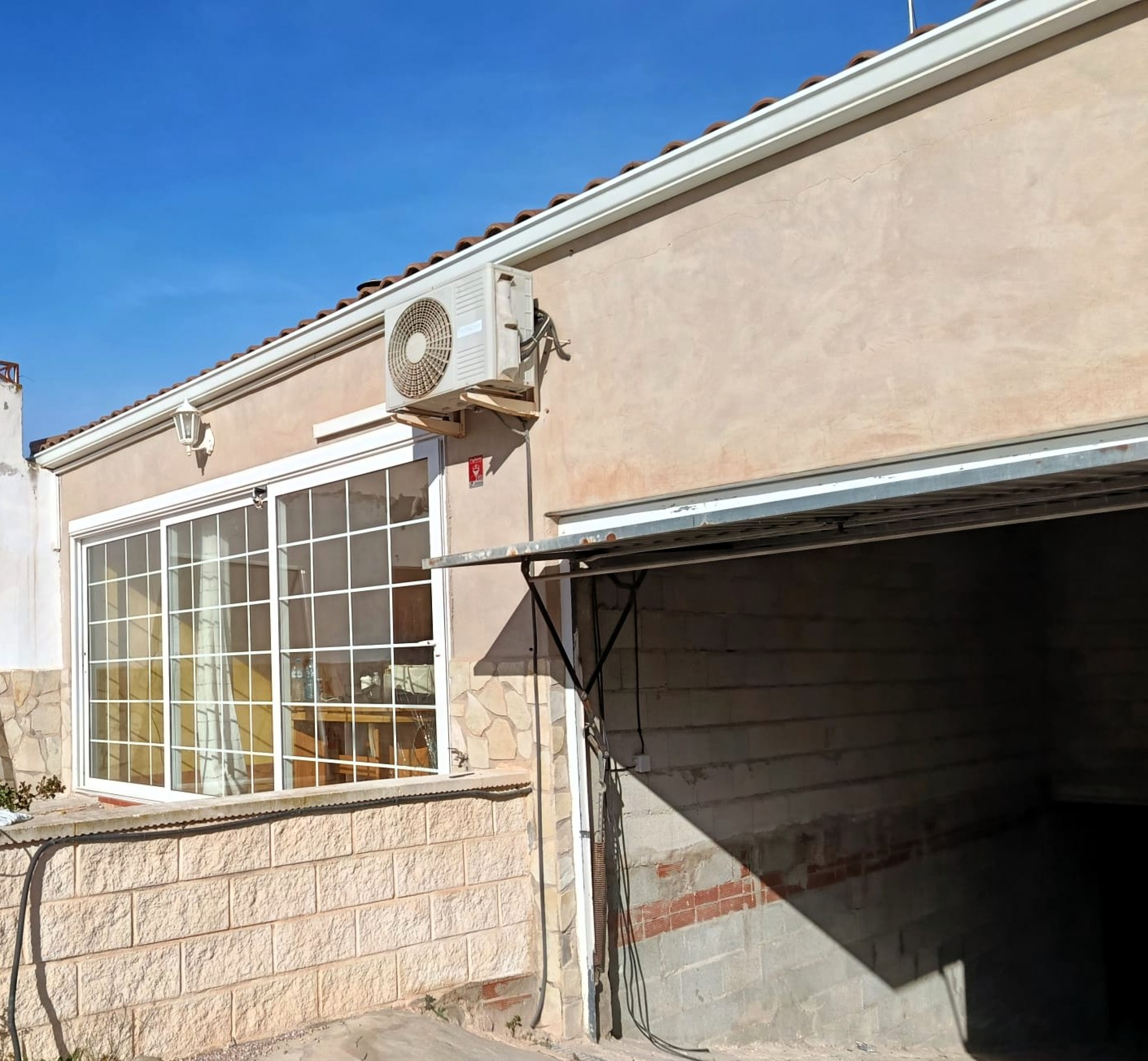 property_attachment_15x083hk1s_20260228120223