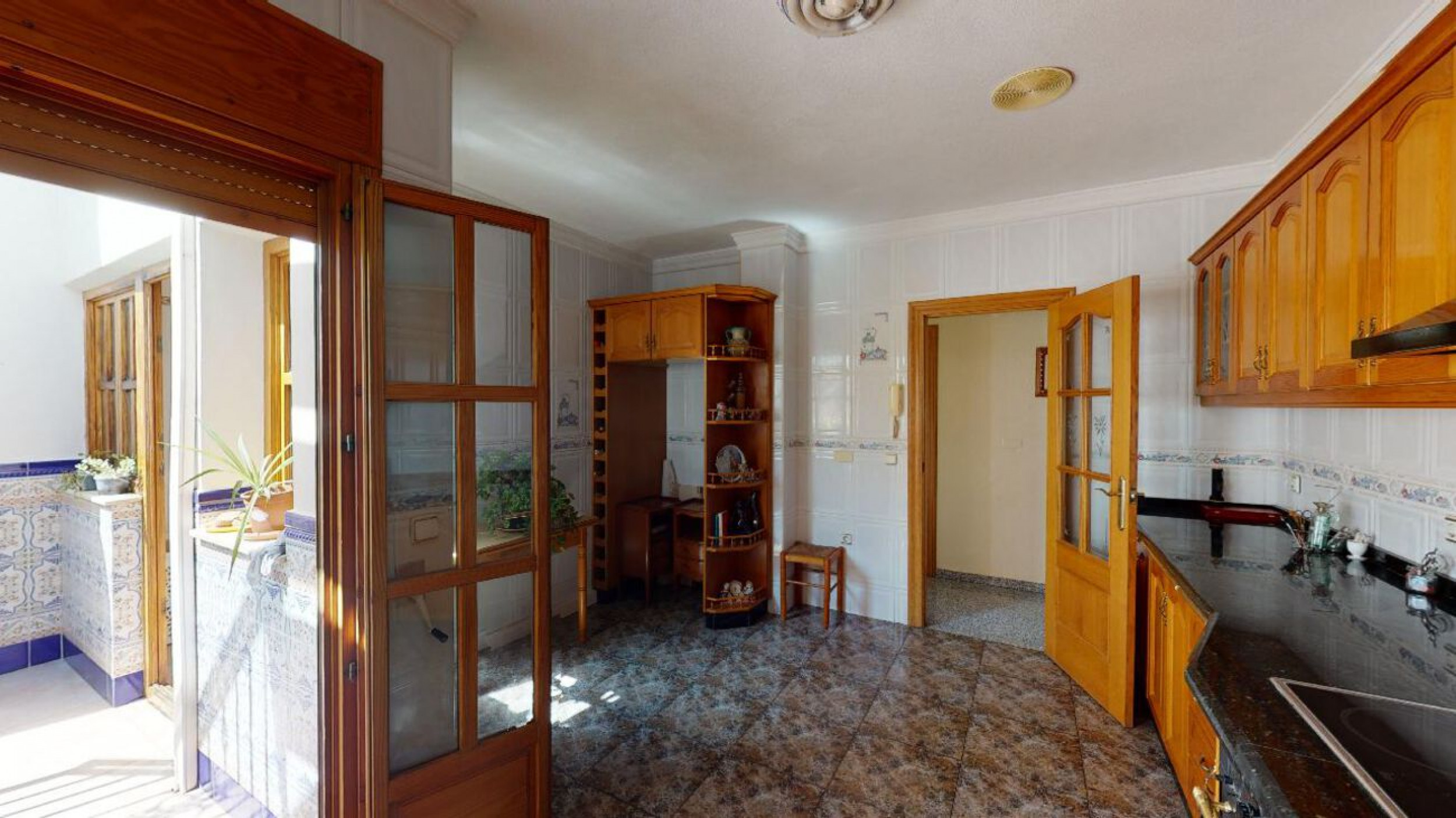 property_attachment_18rhislol3_20240402081734