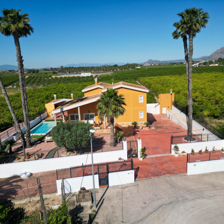 Villa in Orihuela (Alicante)