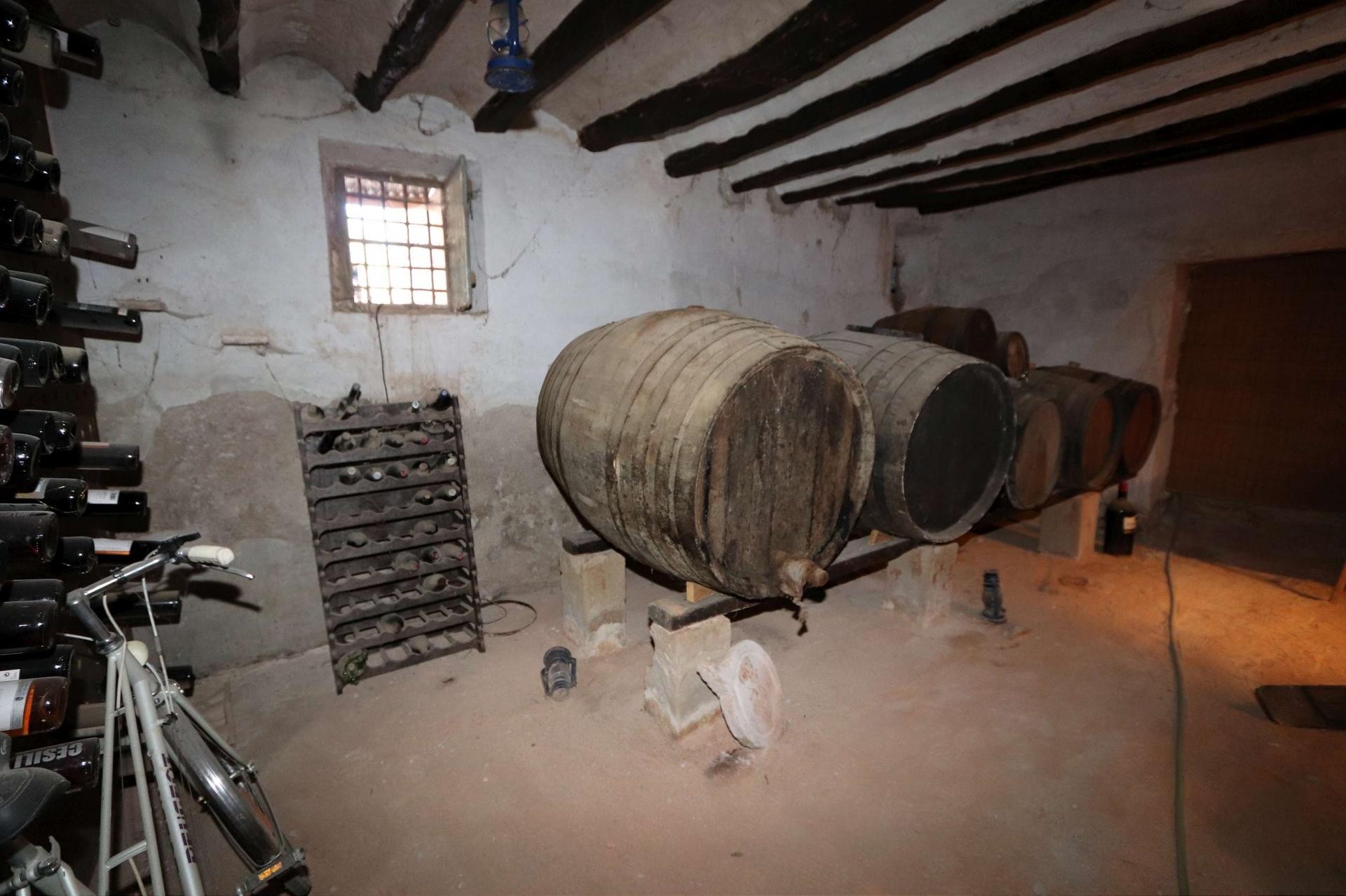 w_0i2aa2eay2jp24qsz4kd