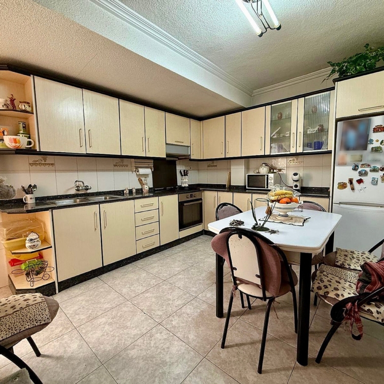 Apartment in Pinoso (Alicante)