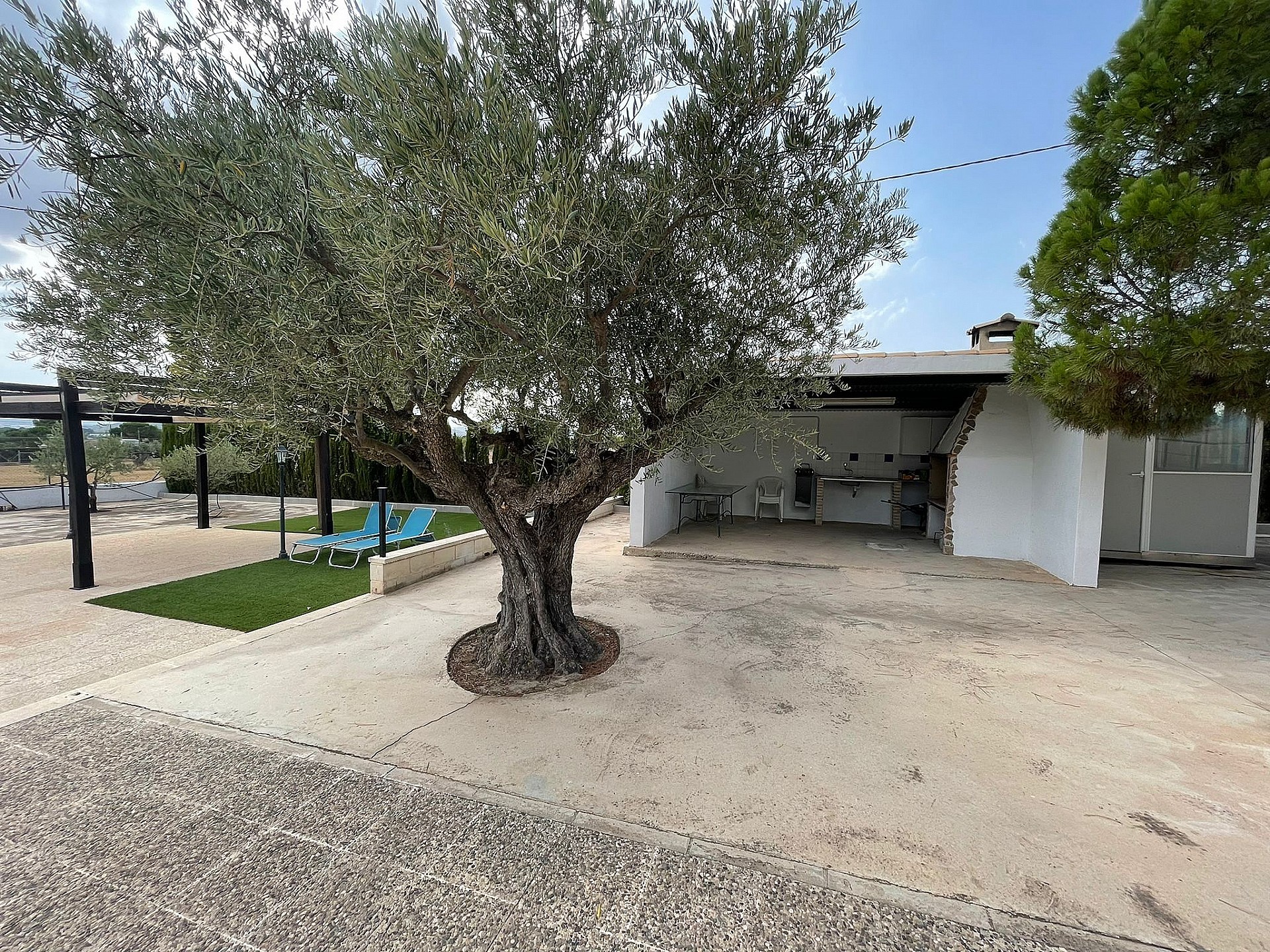 w_0qwk0cvxm64uf458f87h