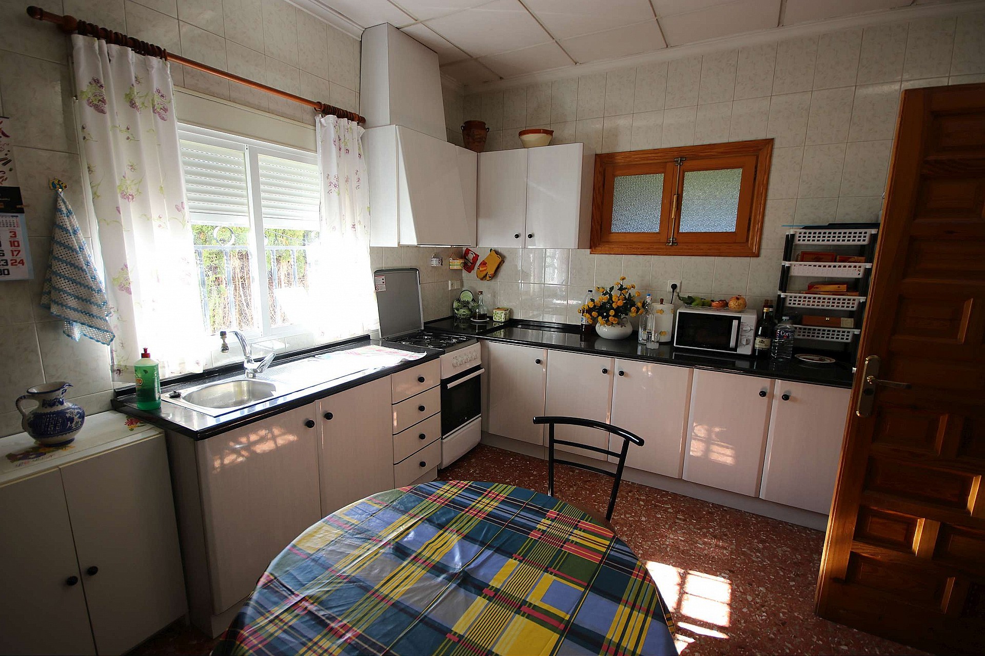 w_2054hhmi4rddnfk27i52