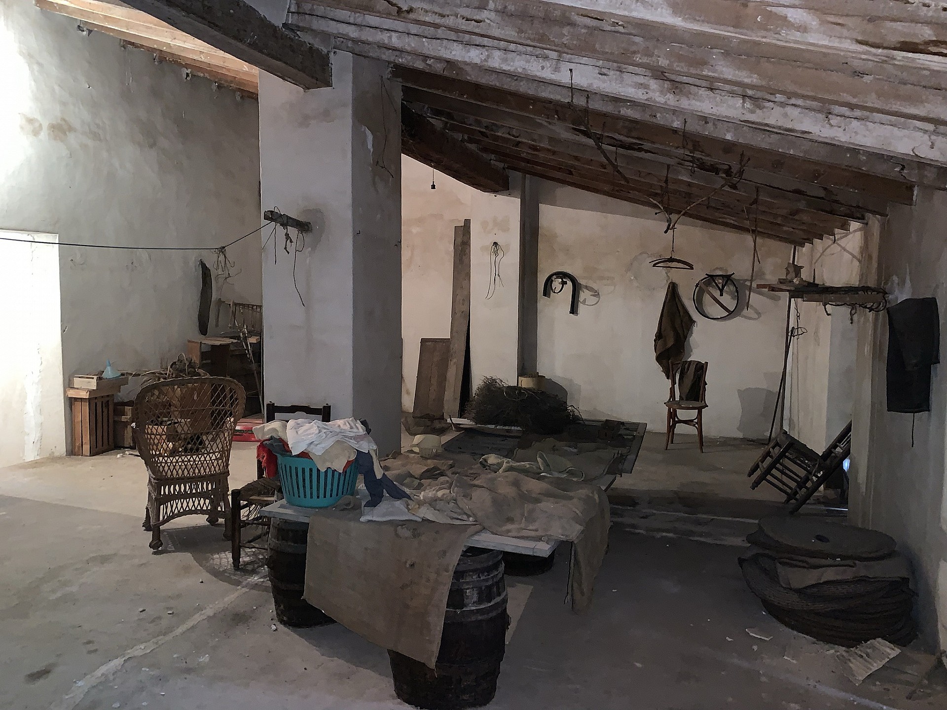 w_2qnhcroub83r8qsfza2o