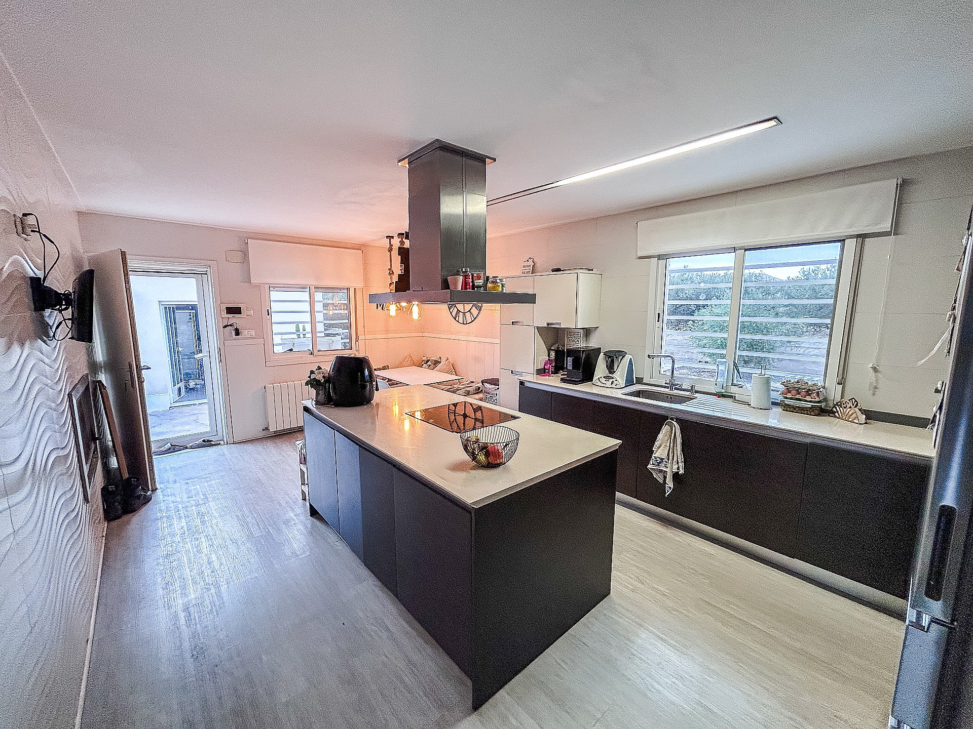 w_2r2ik5is64f84vzaqevo