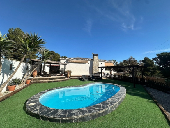 Villa in Monovar (Alicante)