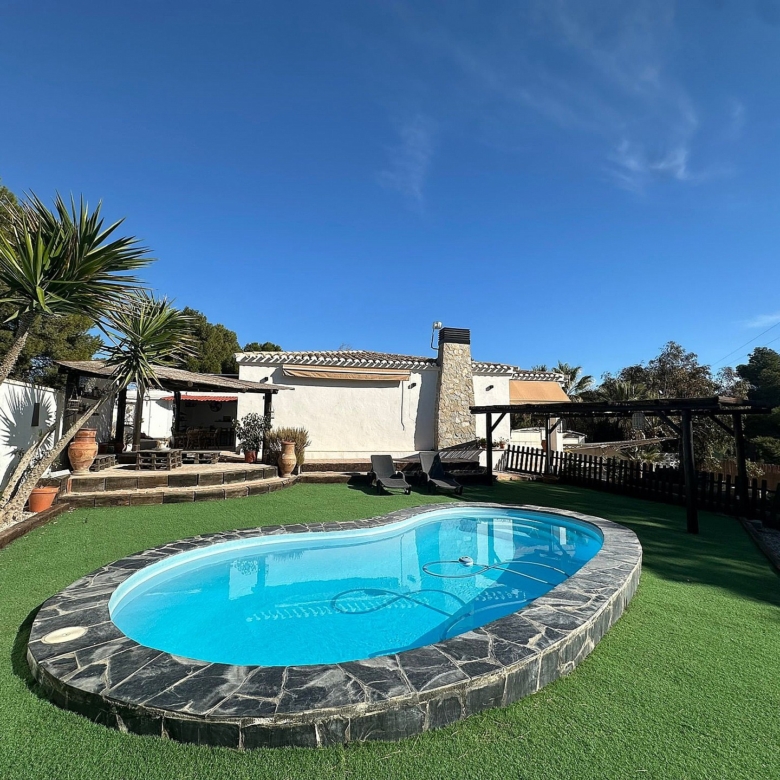 Villa in Monovar (Alicante)