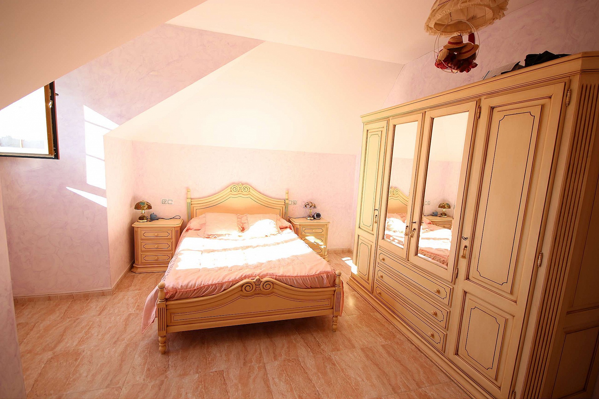 w_4gfh0yz8eortuwsramcq