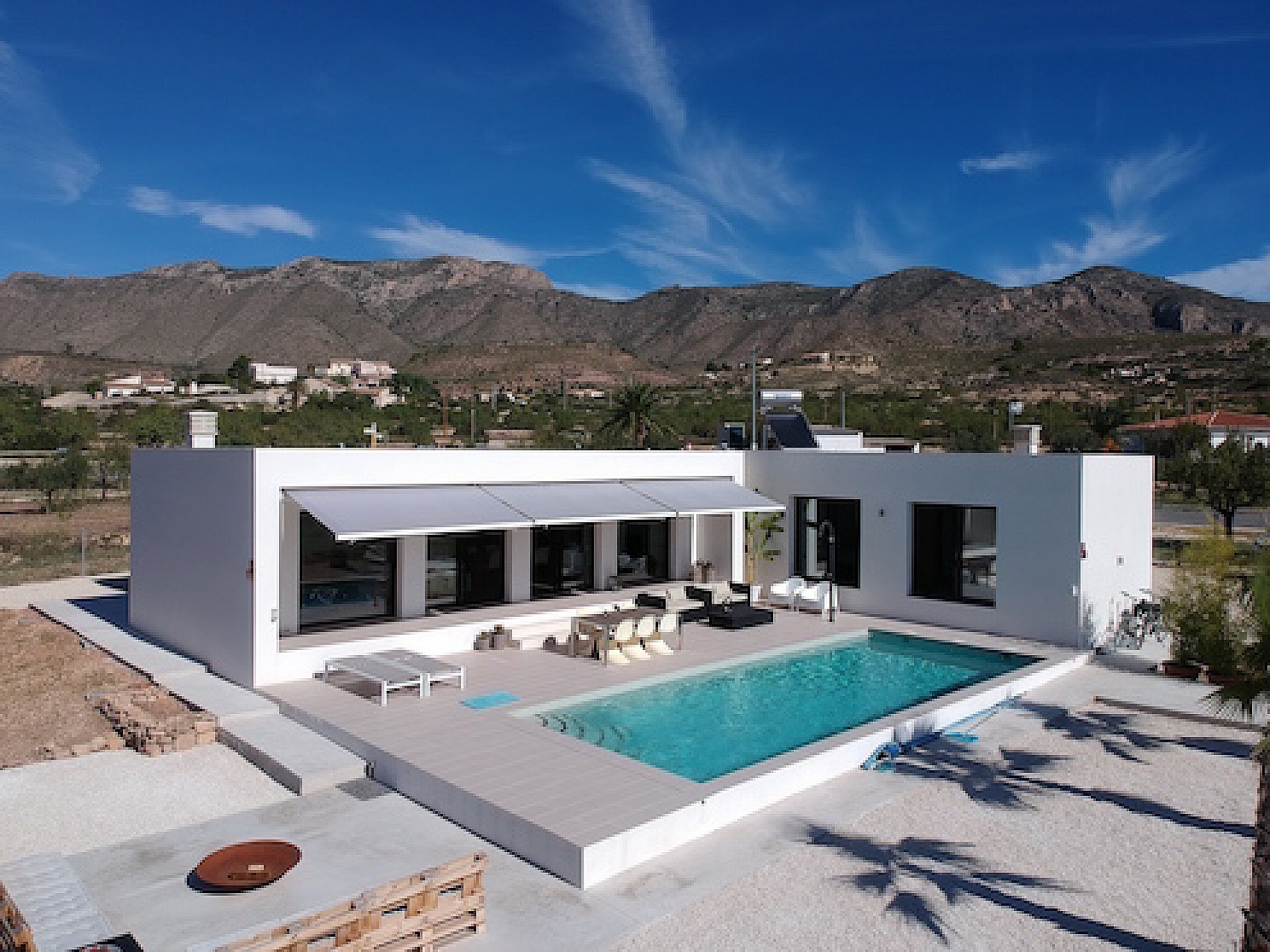 w_4kbixwr75573sy4tc0jd