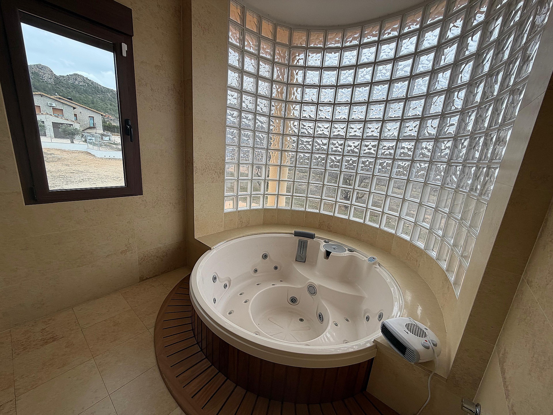 w_56xxuvefq47tps7rosot