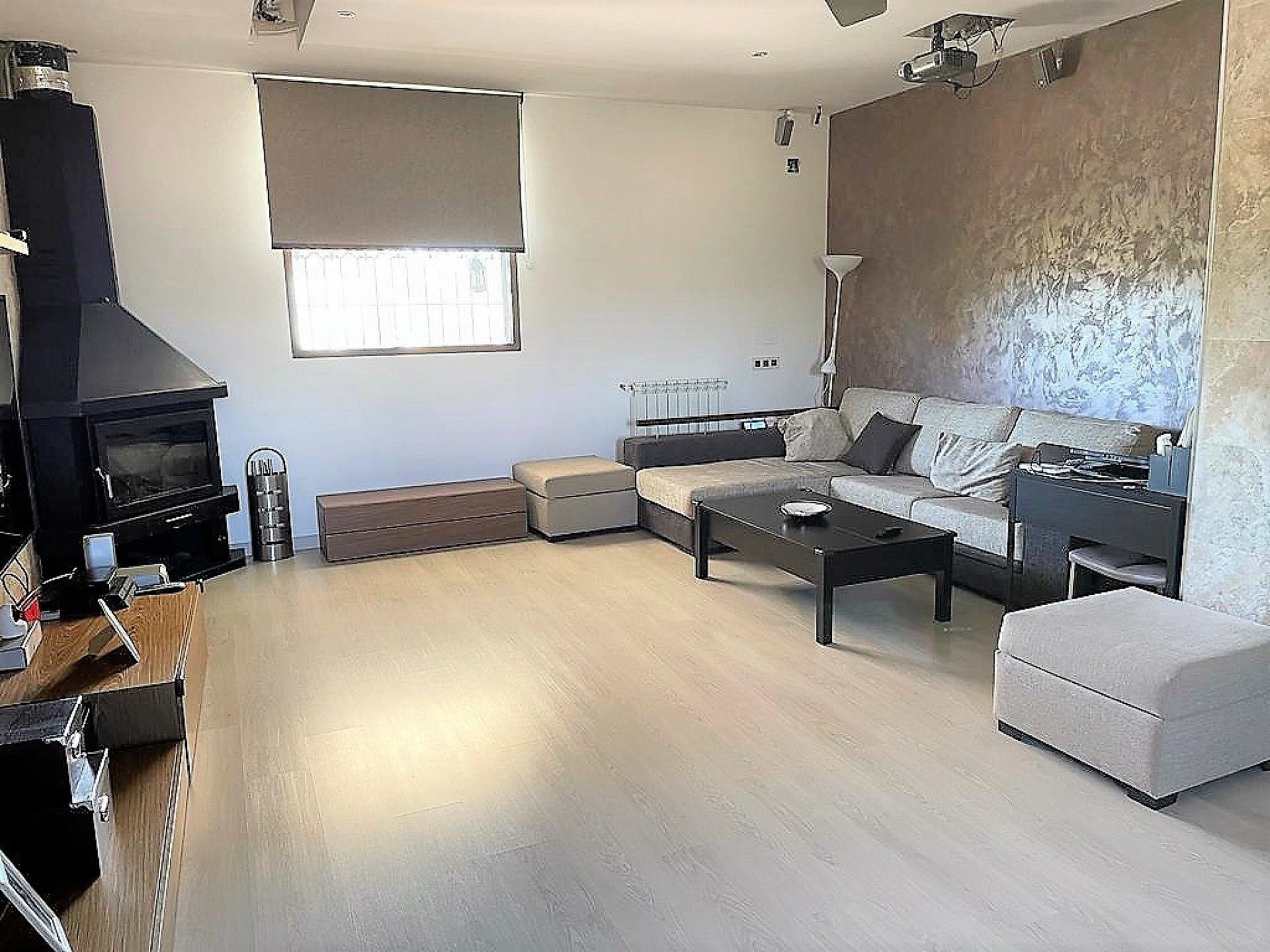 w_6jk2ebc8pxgdqruspwer