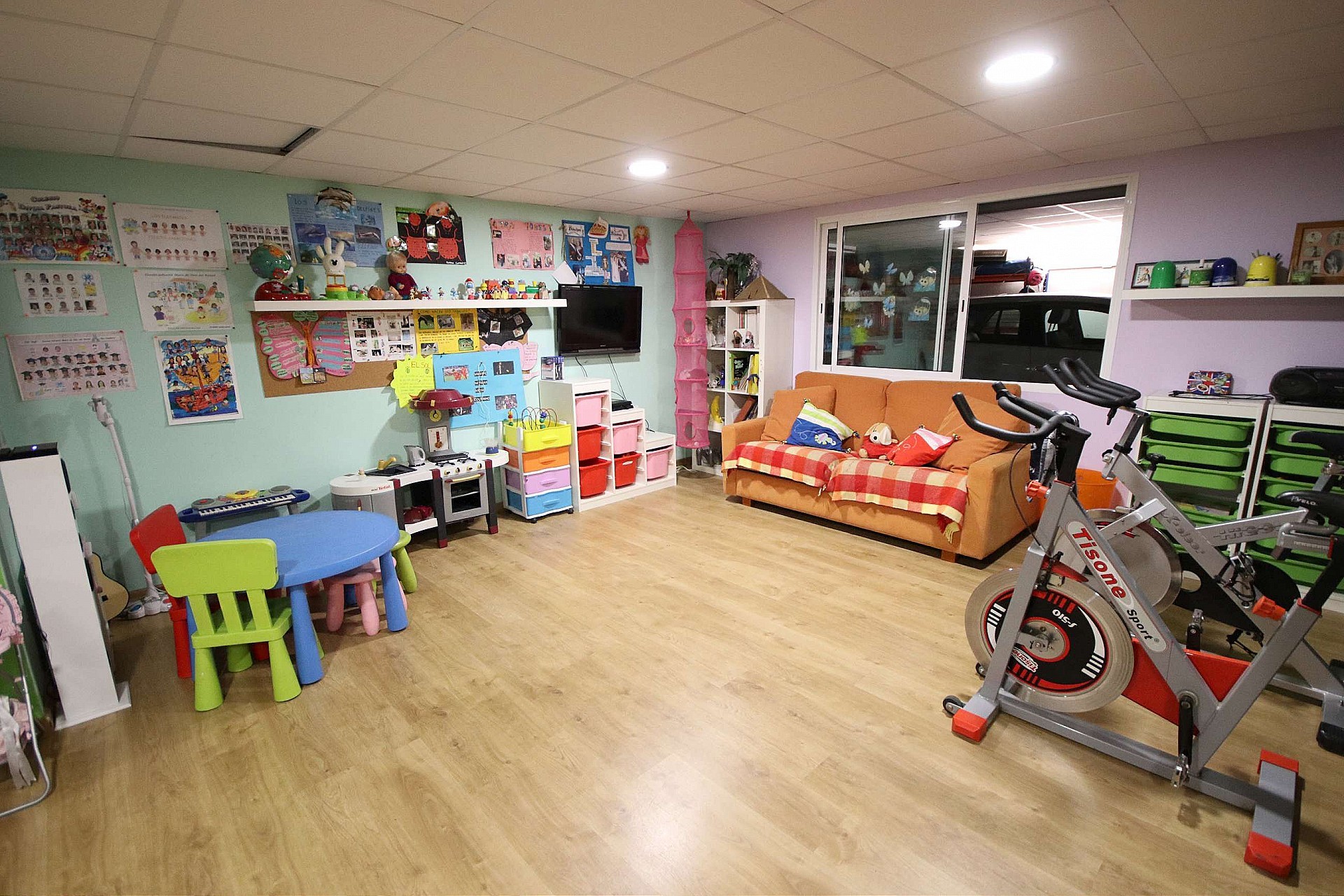 w_7ry7qj2z0txbvmez83xe