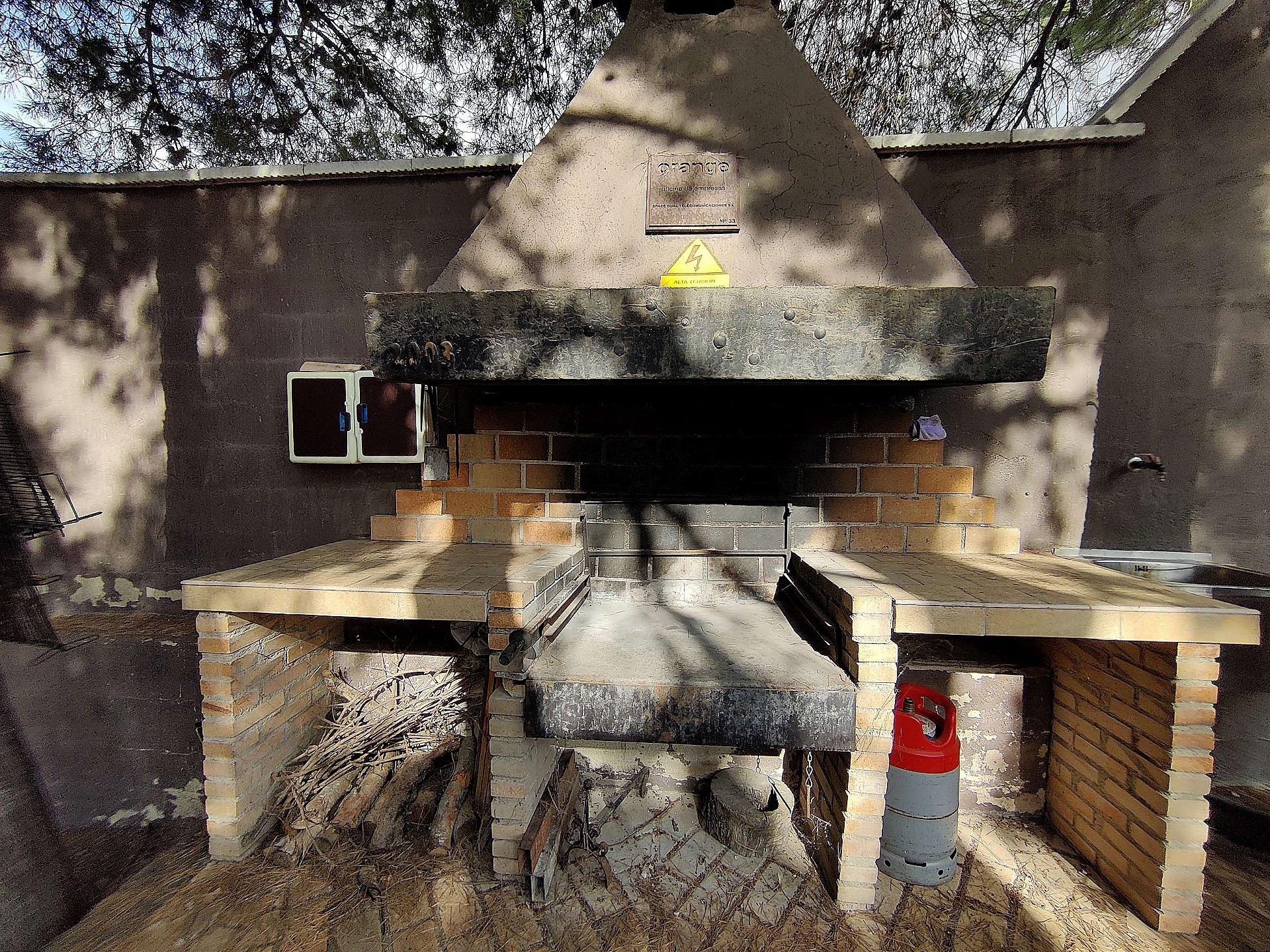 w_8gx0k8czxy75qnk4mx8z