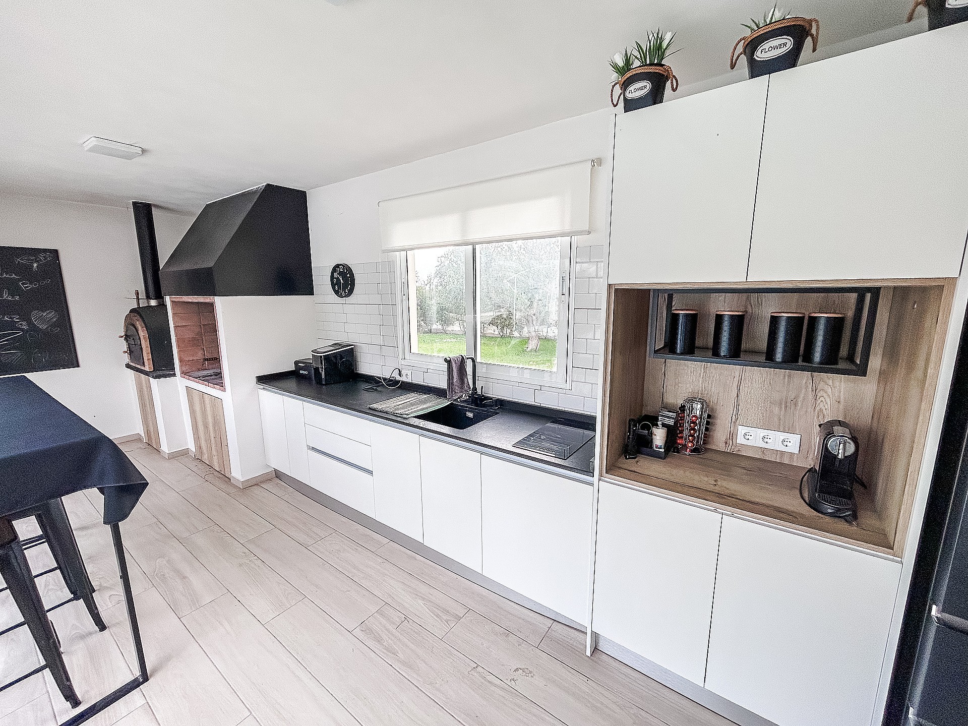 w_8z4vm4onodwsnw02sdxc