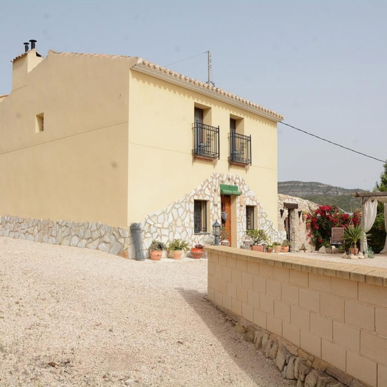 Finca in La Romana (Alicante)