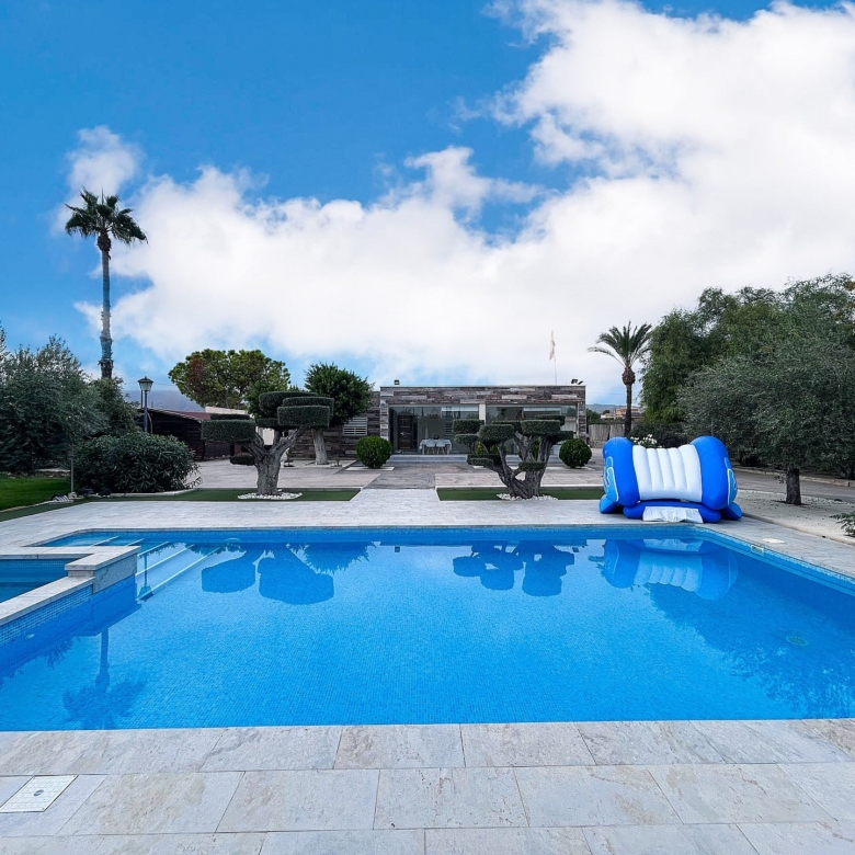 Villa in Crevillente (Alicante)