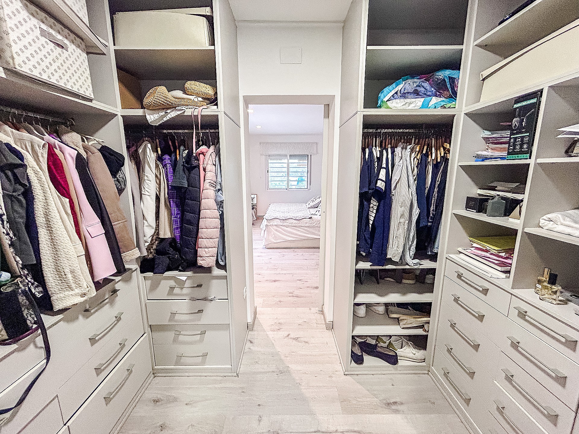 w_asy5w8guum4xeeguj6mr