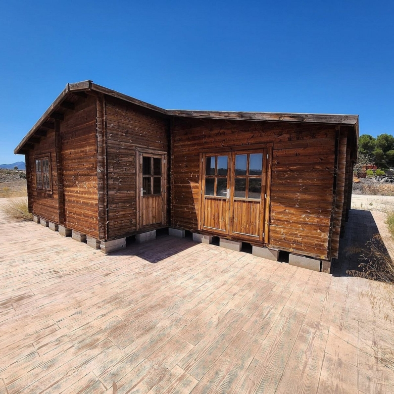 Villa in Pinoso (Alicante)