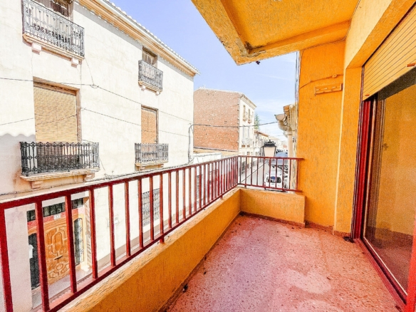 Apartment in Pinoso (Alicante)