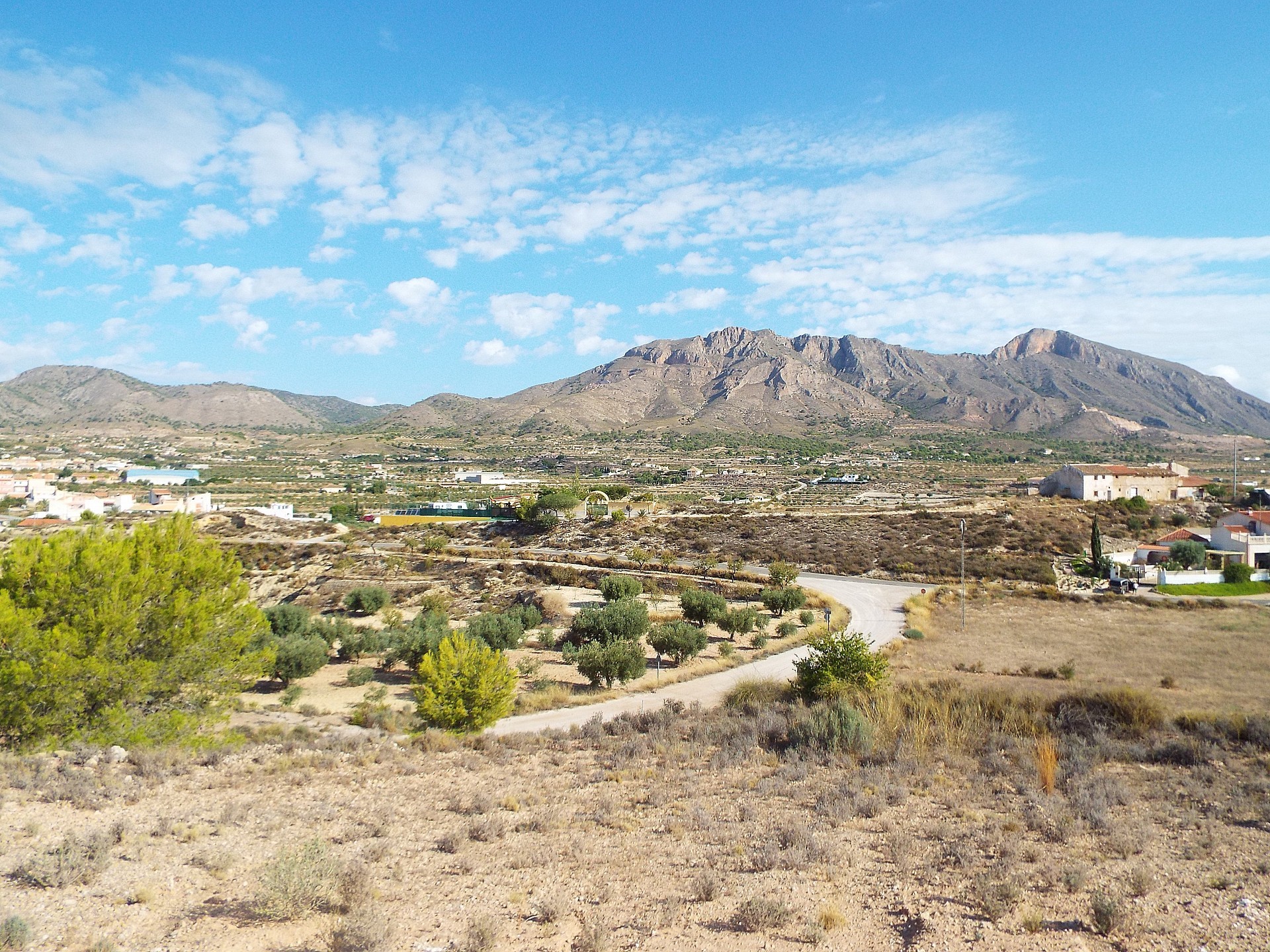 w_chetvmrfoxuhvtge24bd