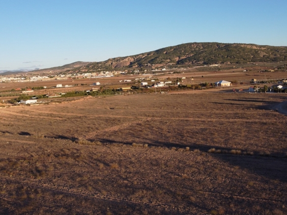 Grundstück in Pinoso (Alicante)