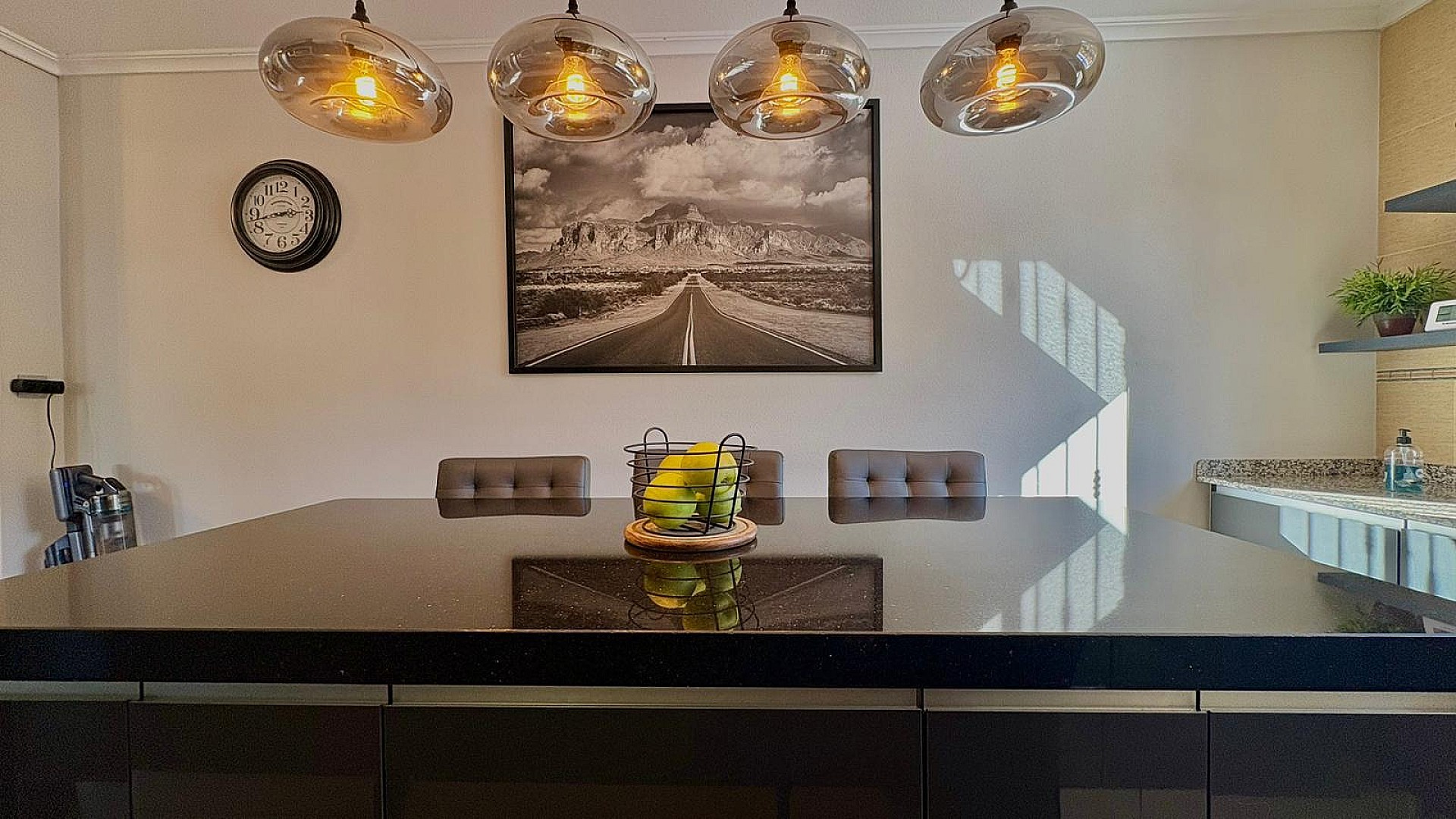 w_din6sit8c4j40rsy2d0d