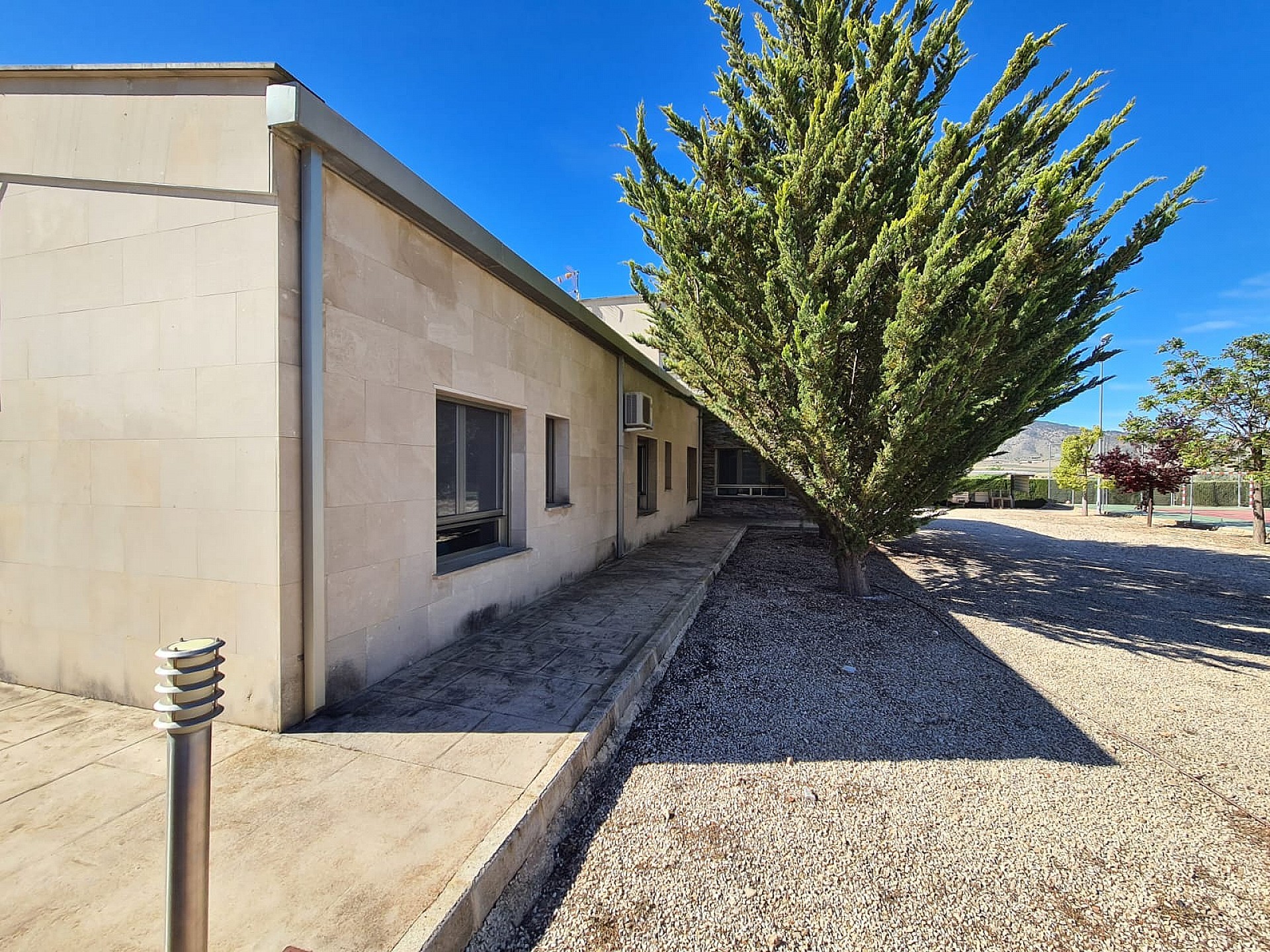 w_e0ekge5j5xjtoqnhruno