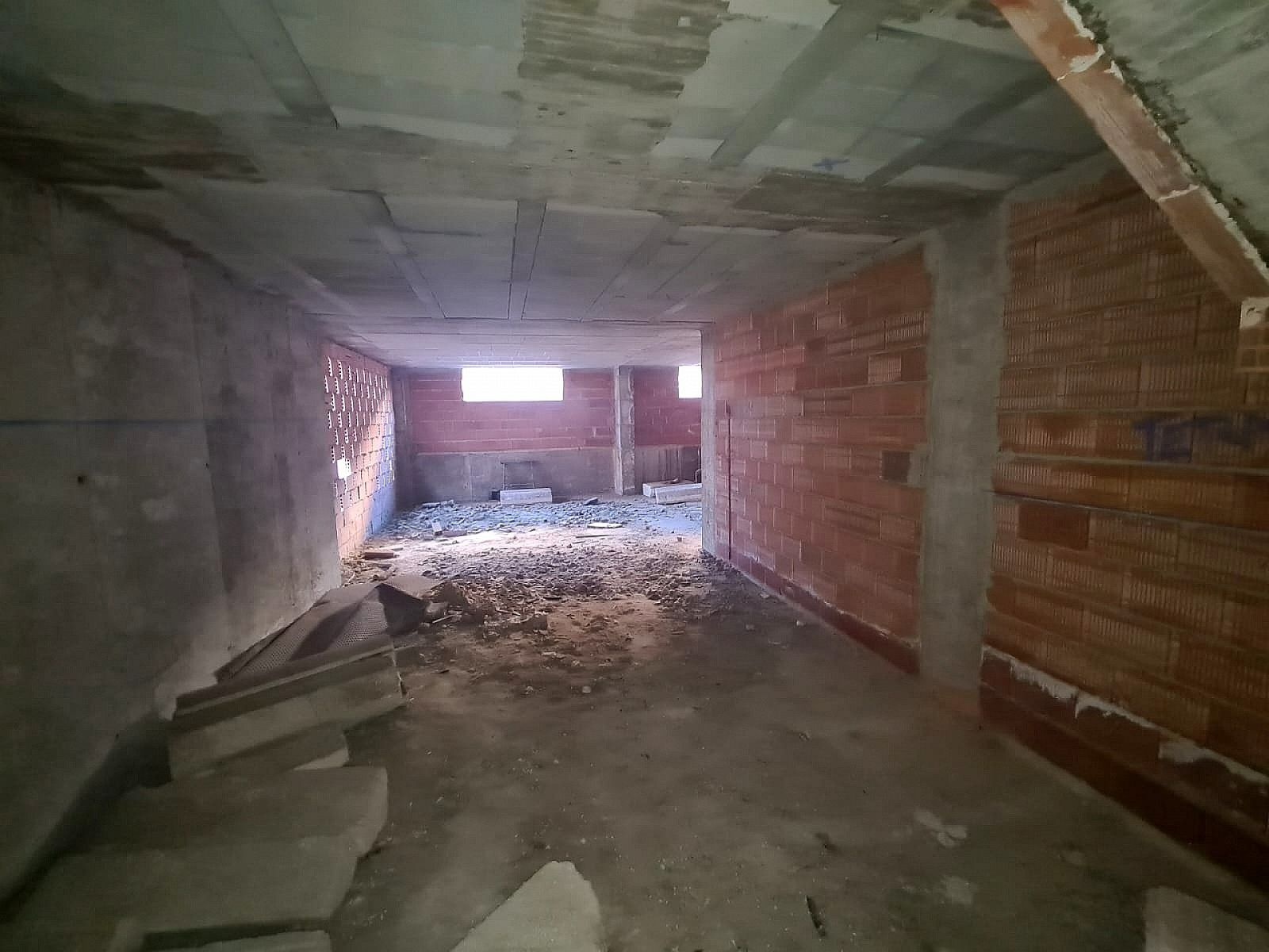 w_ekhzh6hq2ud34gi4y4wi