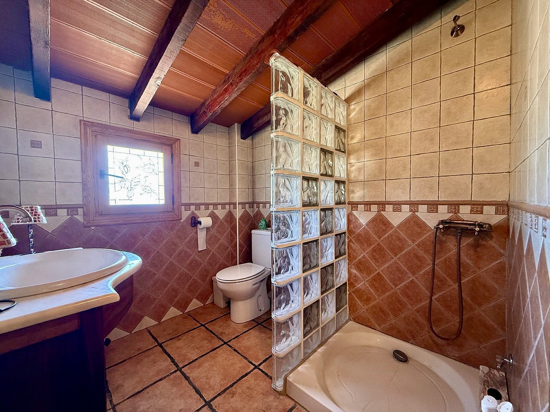 w_fjm0im4tzufk80cth83d