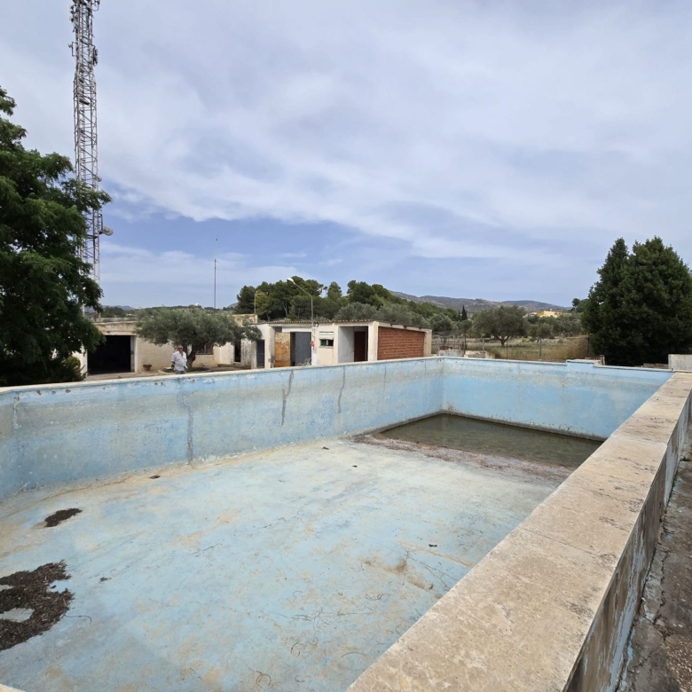 Renovierungsobjekt in Sax (Alicante)