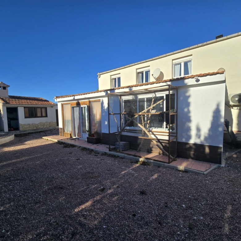 Villa in Castalla (Alicante)