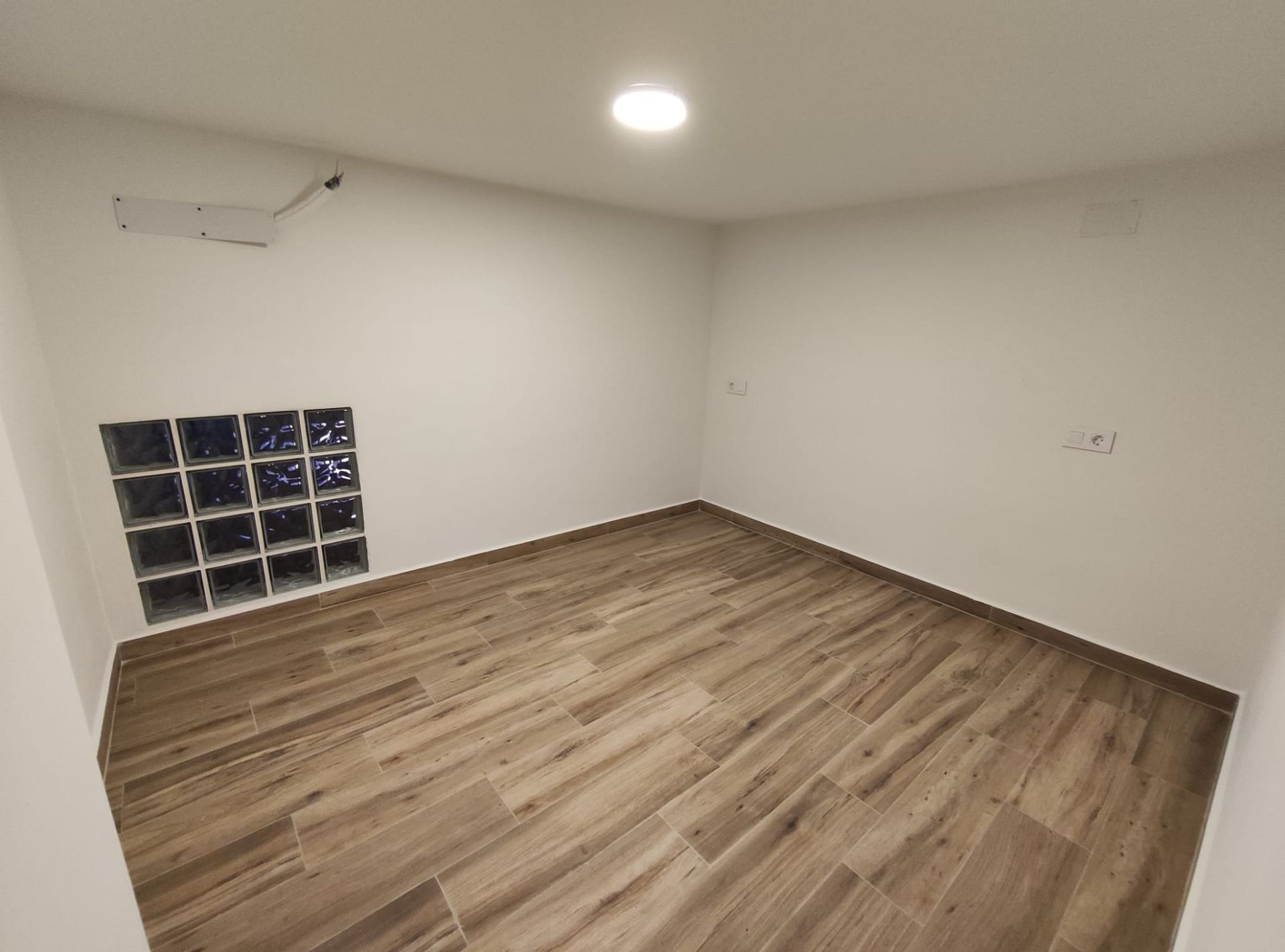 w_img-20251203-wa0004