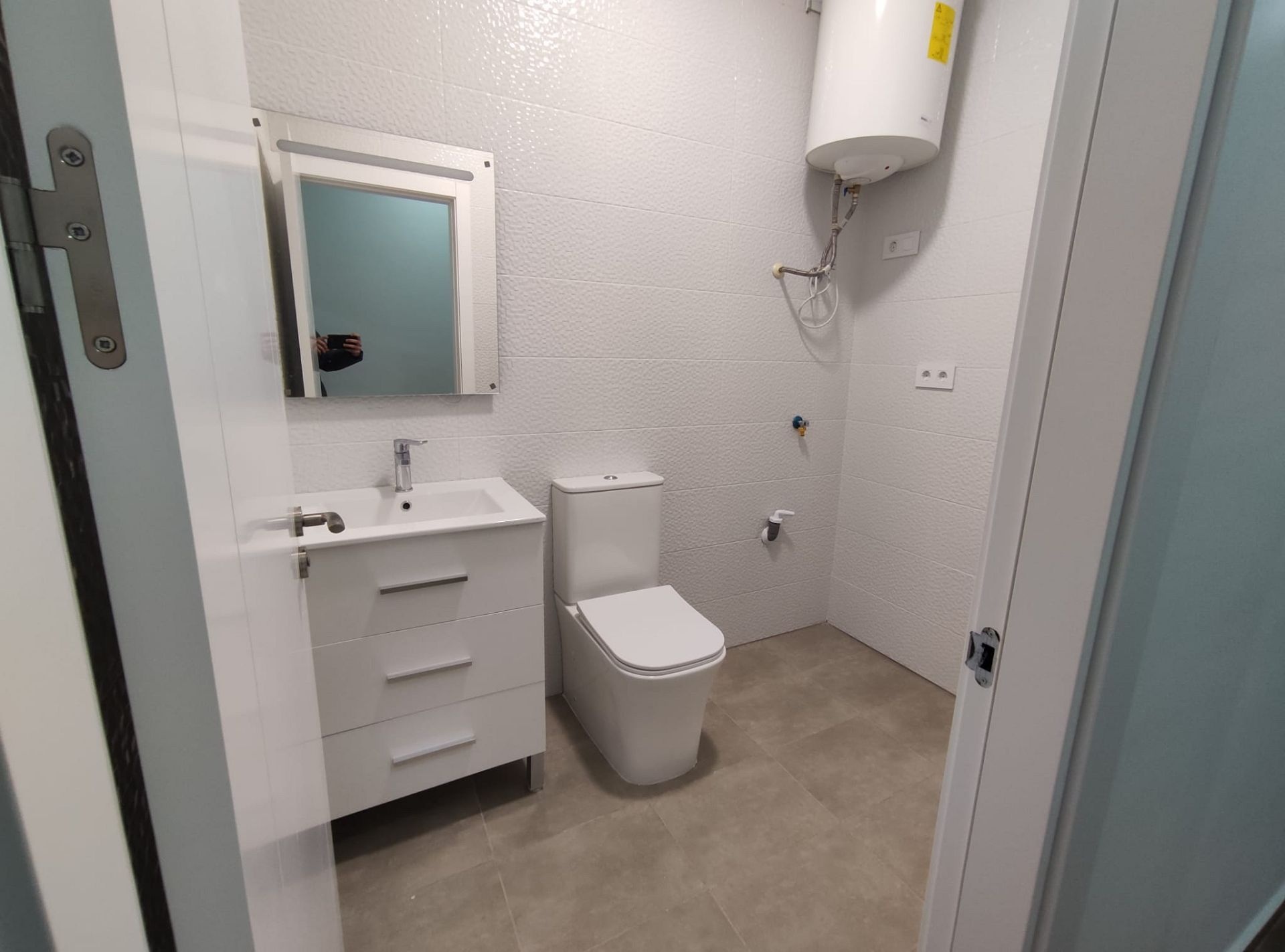 w_img-20251203-wa0005