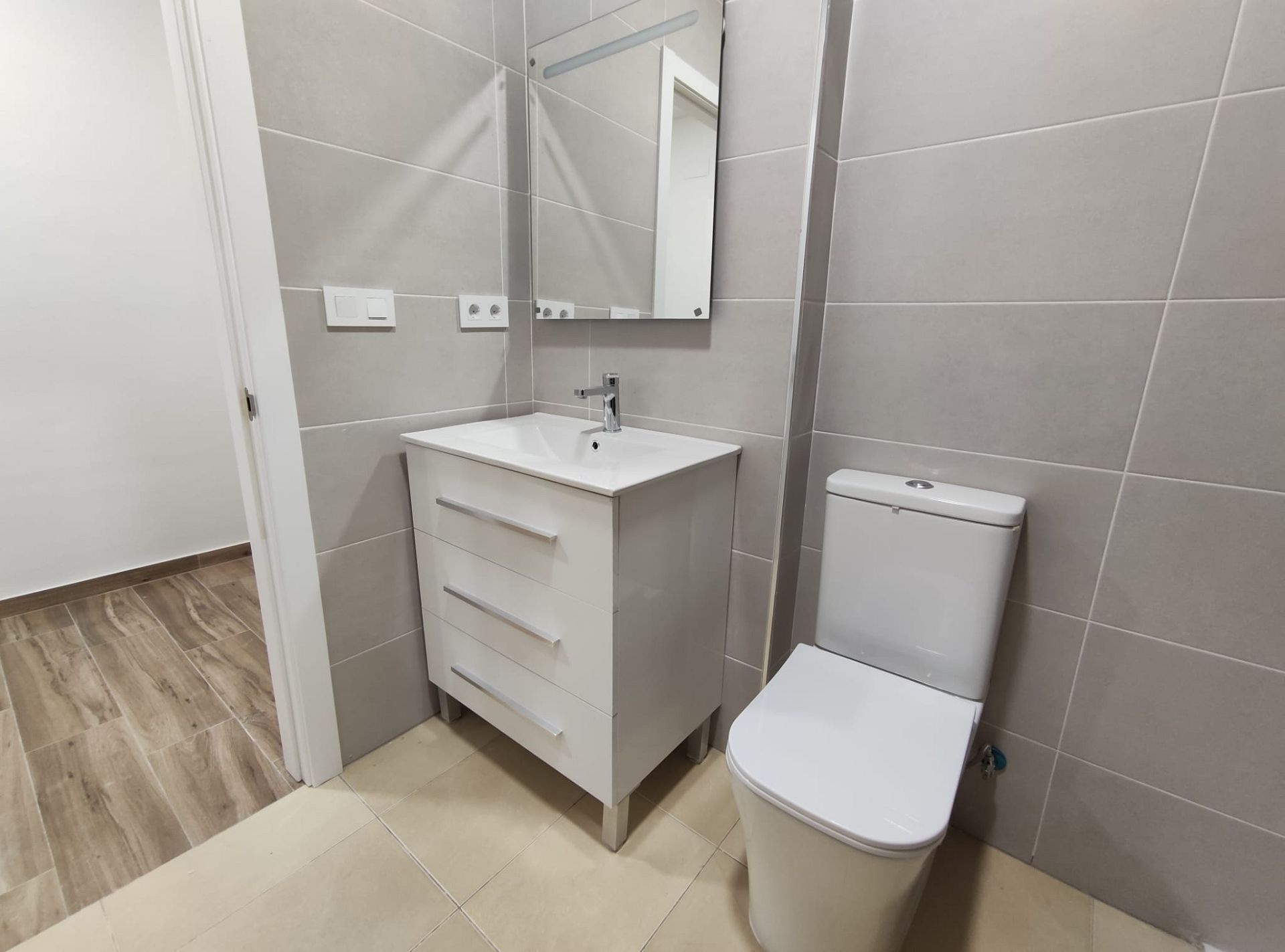 w_img-20251203-wa0048