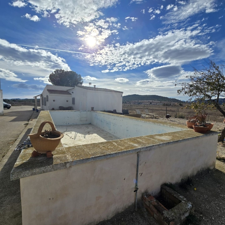 Villa in Monovar (Alicante)