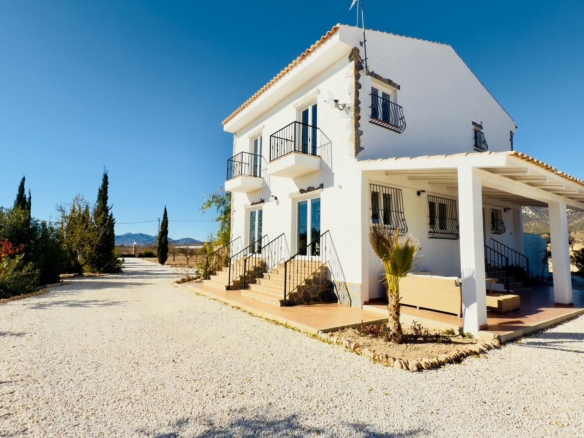 Villa in Monovar (Alicante)