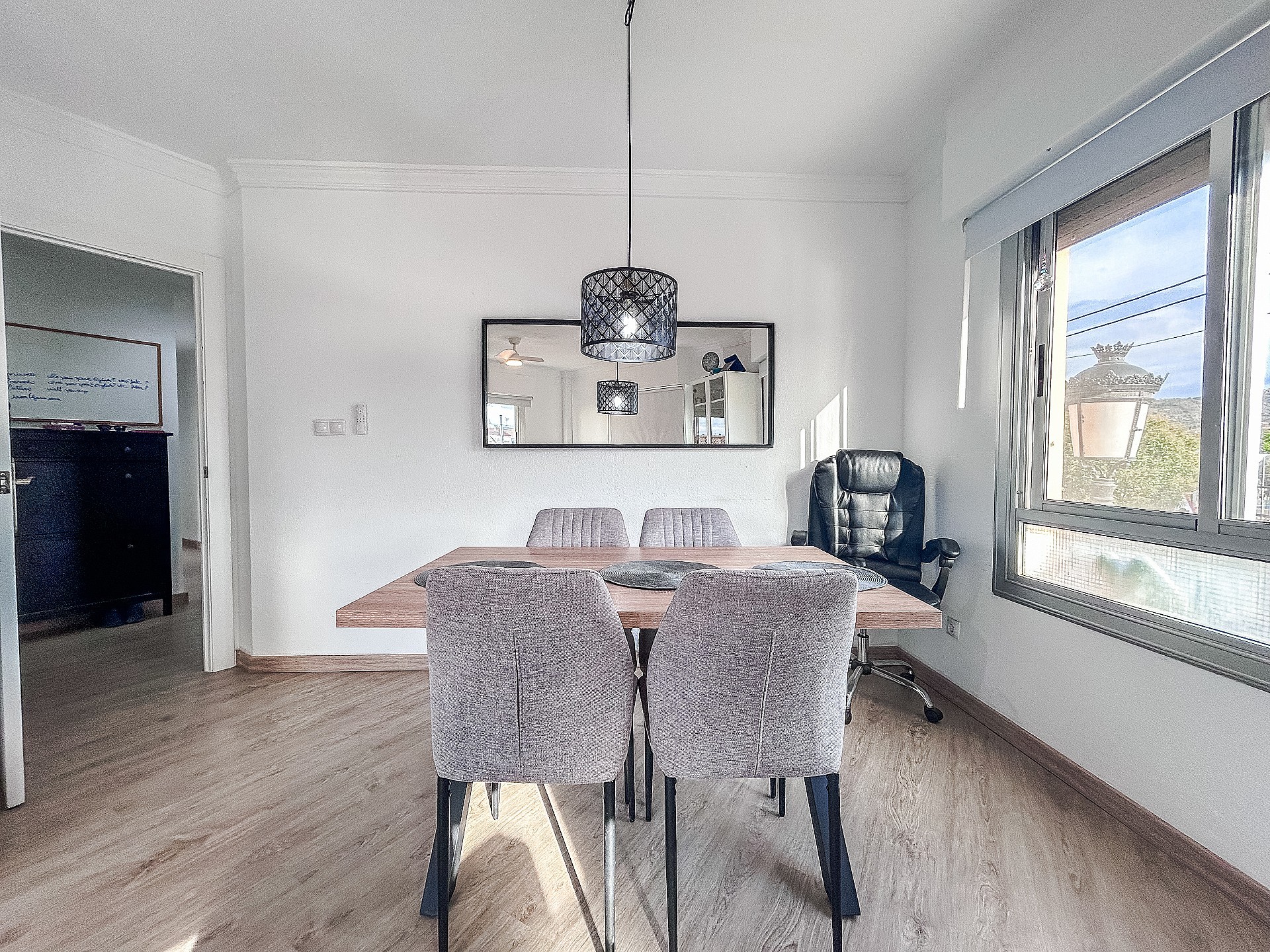 w_k8uh2j3yimzo2wyqcphg