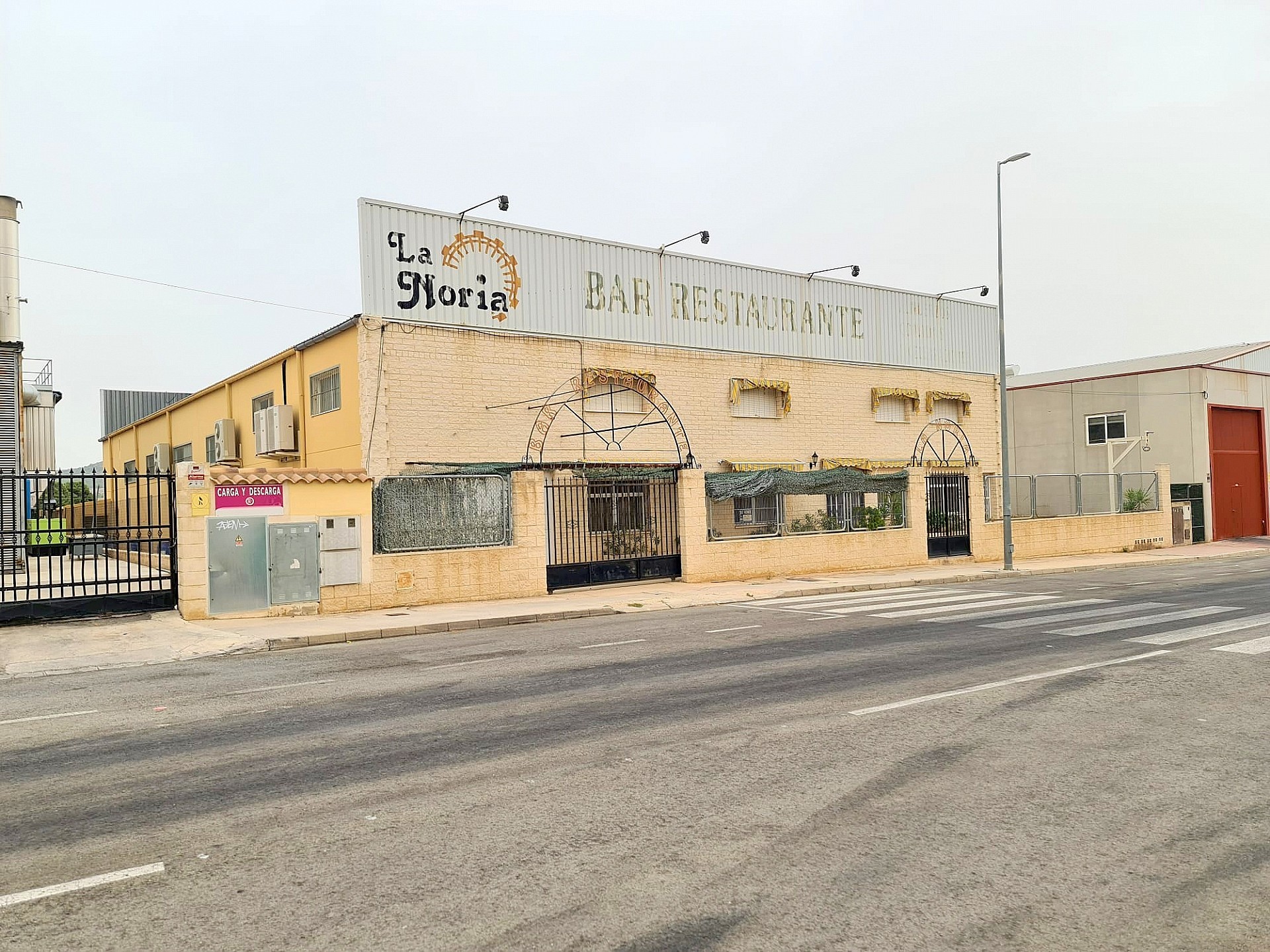 w_kahzmpbxn40ksi8hr2oh