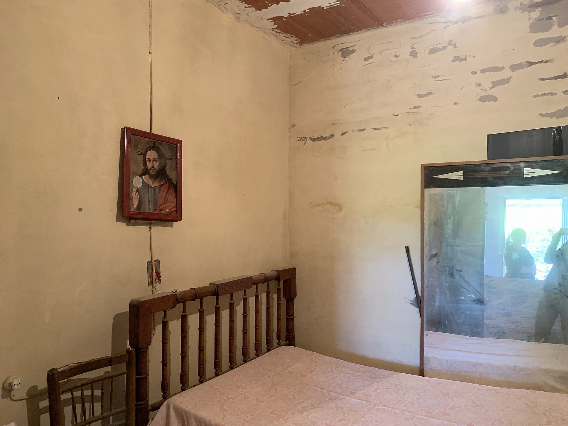 w_khrxmbqz08hj46t0ia2q