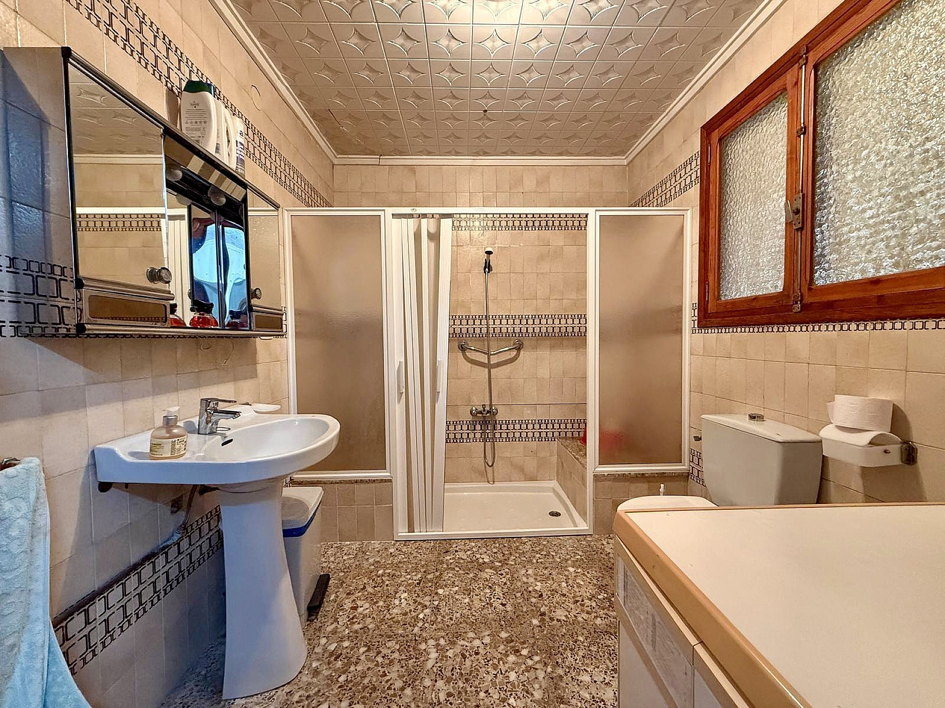 w_kpc4qrhisvsu5zxne34z