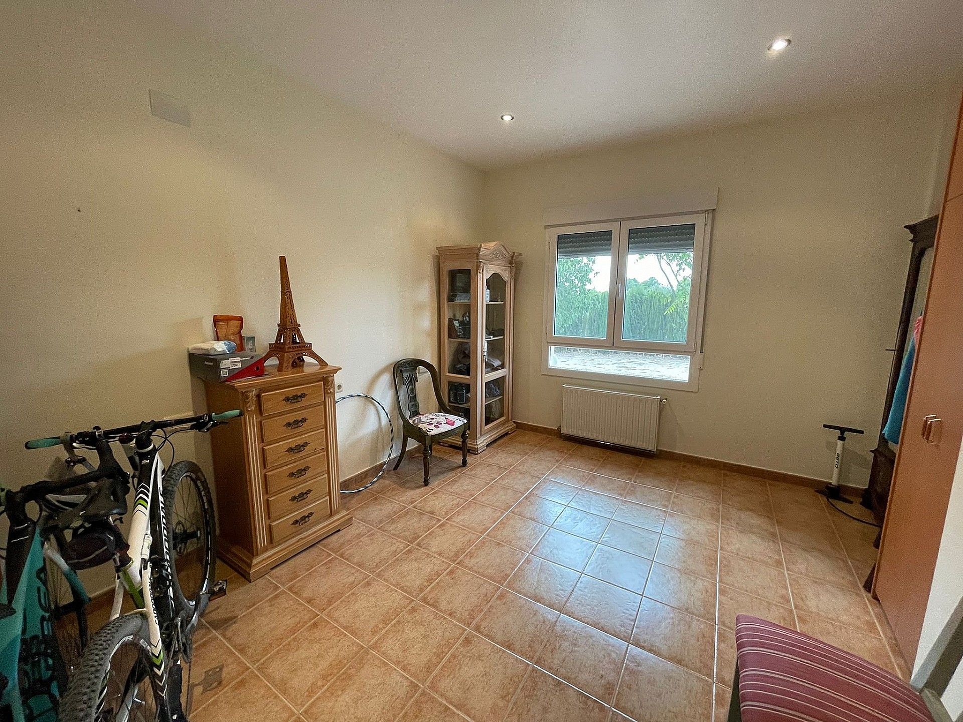 w_n2y8reavjn7oov6spo0v