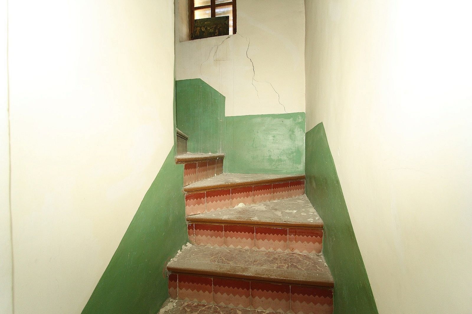 w_nbfdgiouhh7ph3aujybg