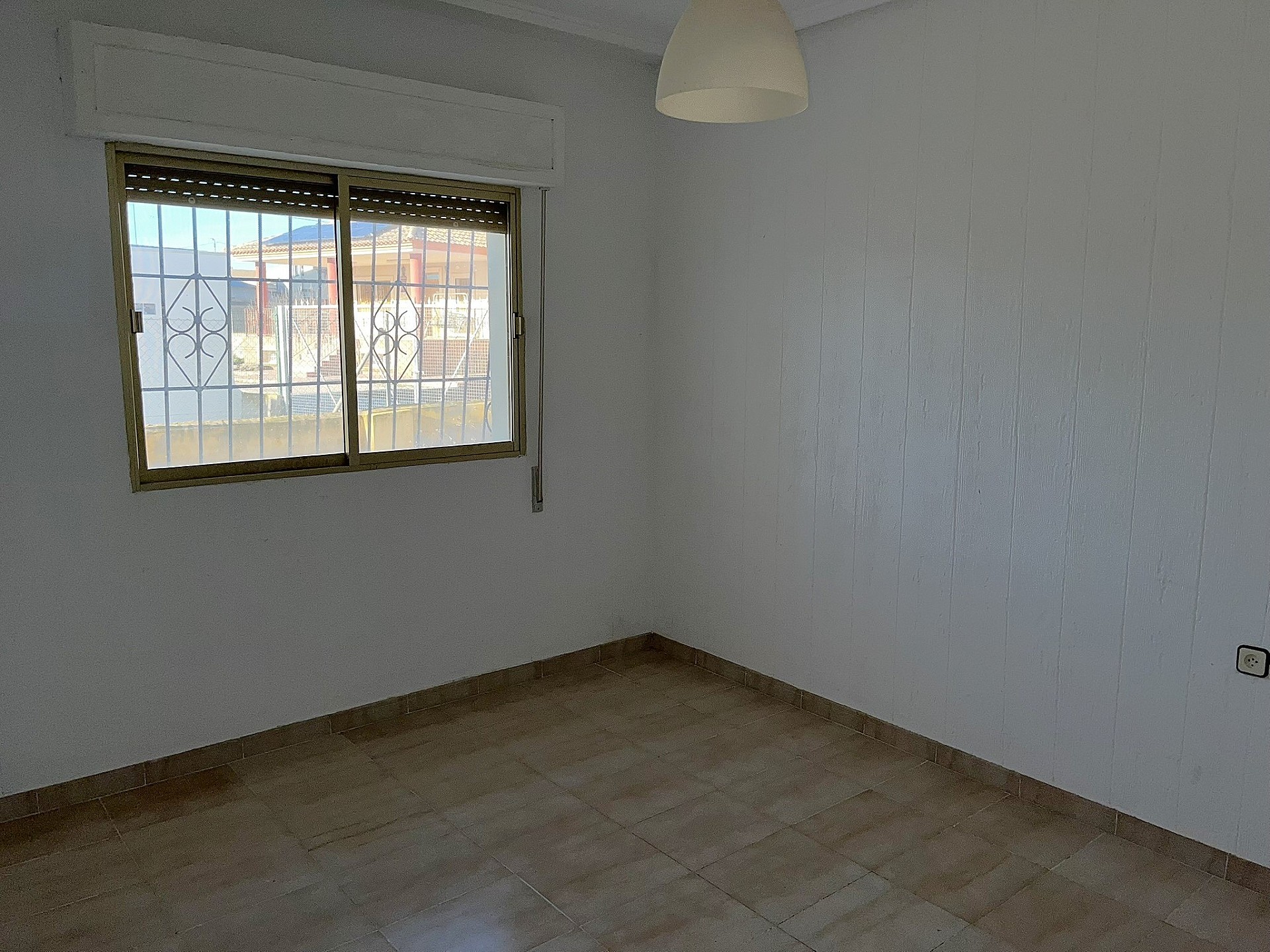 w_nhfu43kbg20ifbjvap6b