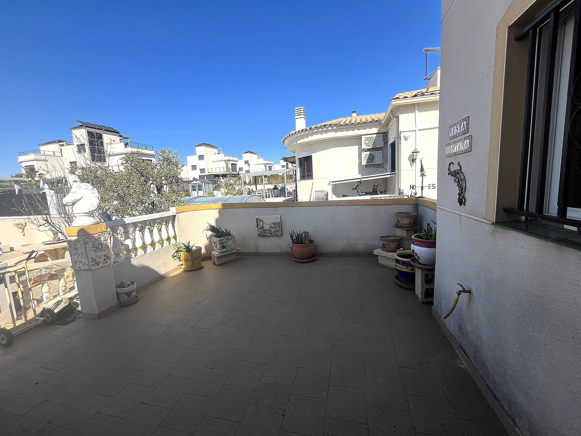 w_oerorarczuuqzmog3vyy